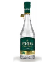 Водка "Кедровица на кед. орехах с мёдом " 0,5L 40%